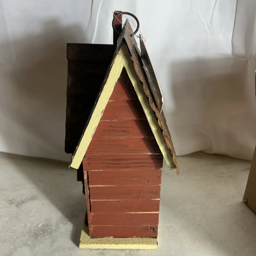 Glitzhome Blue Bird House, 12